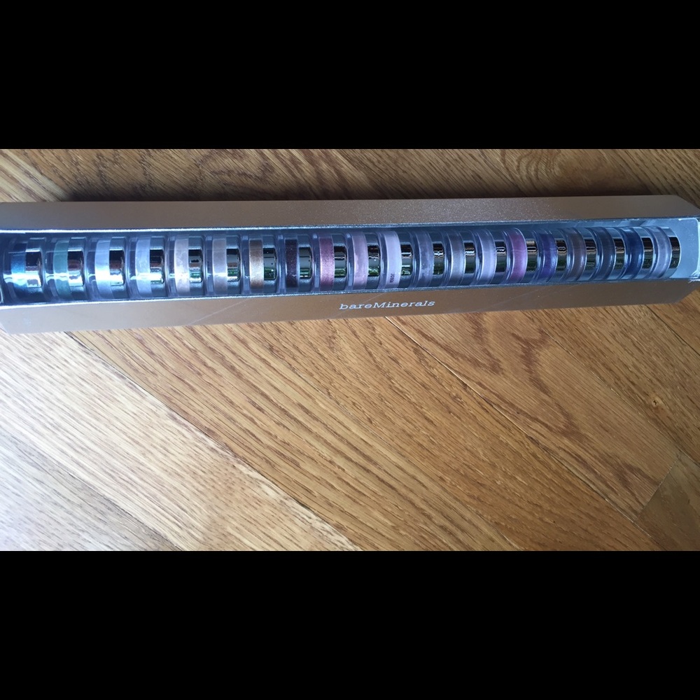 BareMinerals eyeshadow set “Degrees of Dazzling”